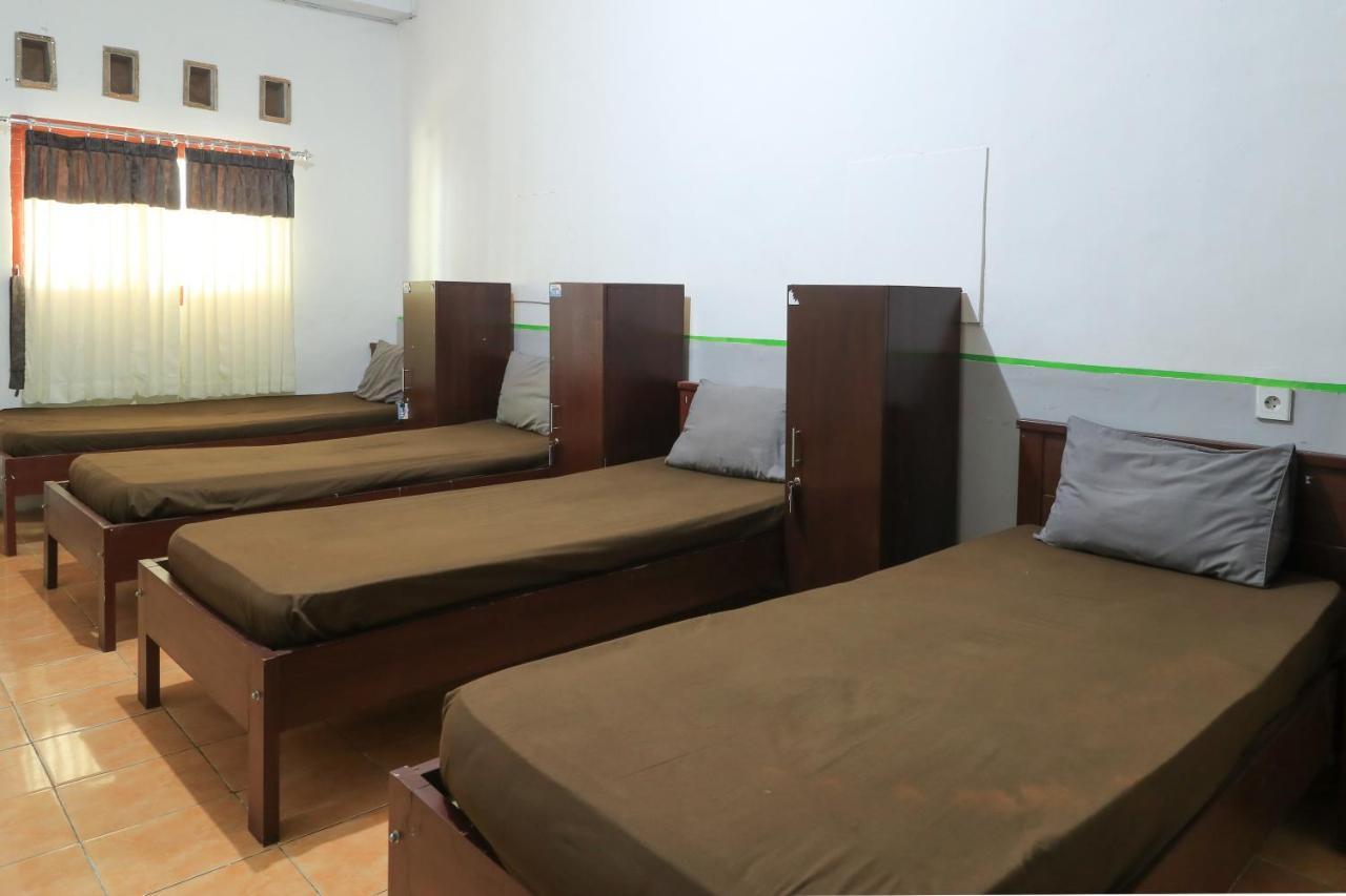 Guest House Rumah Lombok Syariah Mataram Eksteriør bilde