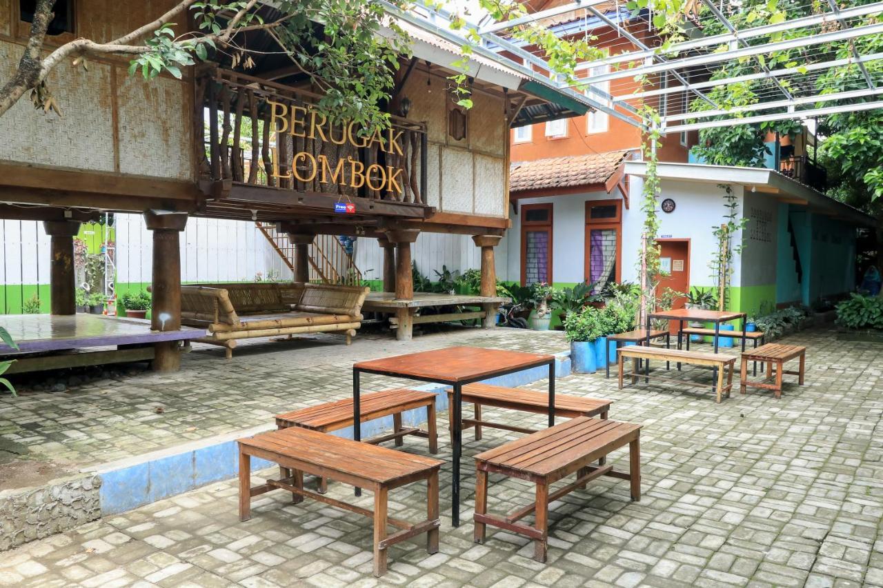 Guest House Rumah Lombok Syariah Mataram Eksteriør bilde